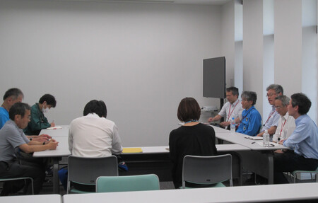 【画像】【訓練終了後】参加者による振り返り意見交換